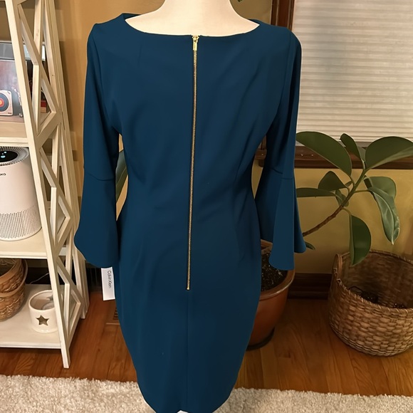 Calvin Klein Flutter Sleeve Dress Sz 8 NWT - Picture 4 of 9